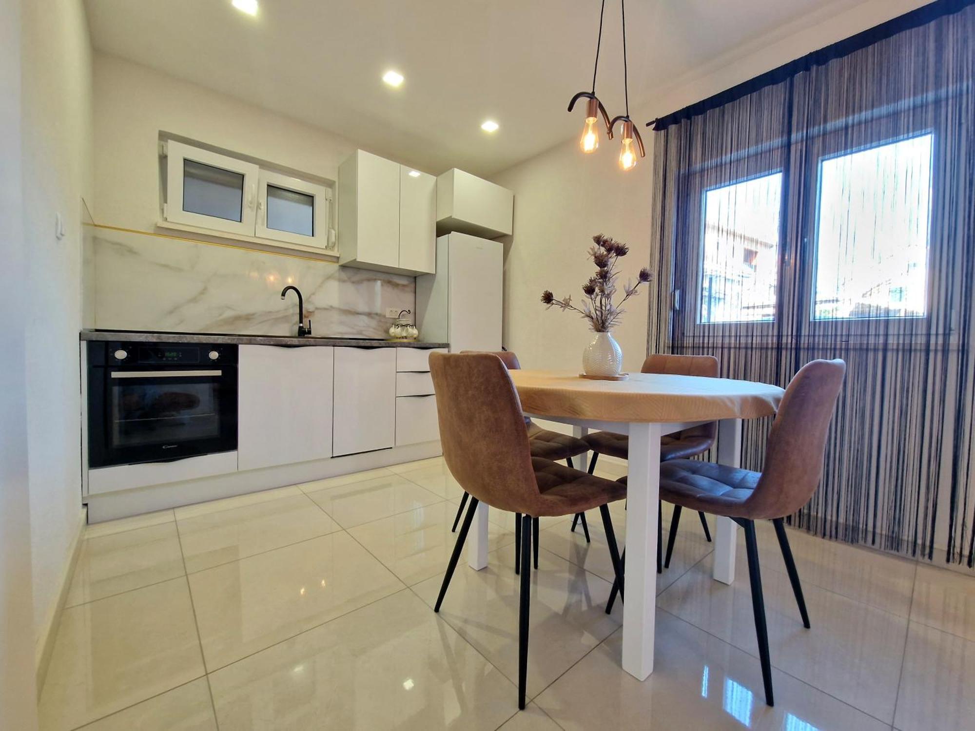2 Bedroom Apartment Ljubica Синь Екстер'єр фото